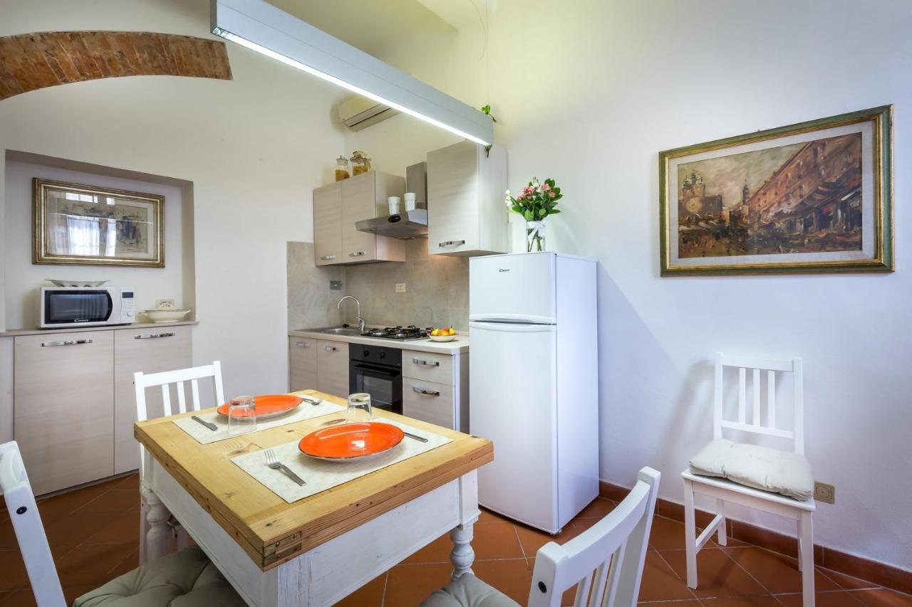 Classic Tuscany Apartments By Mmega Florencia Exterior foto